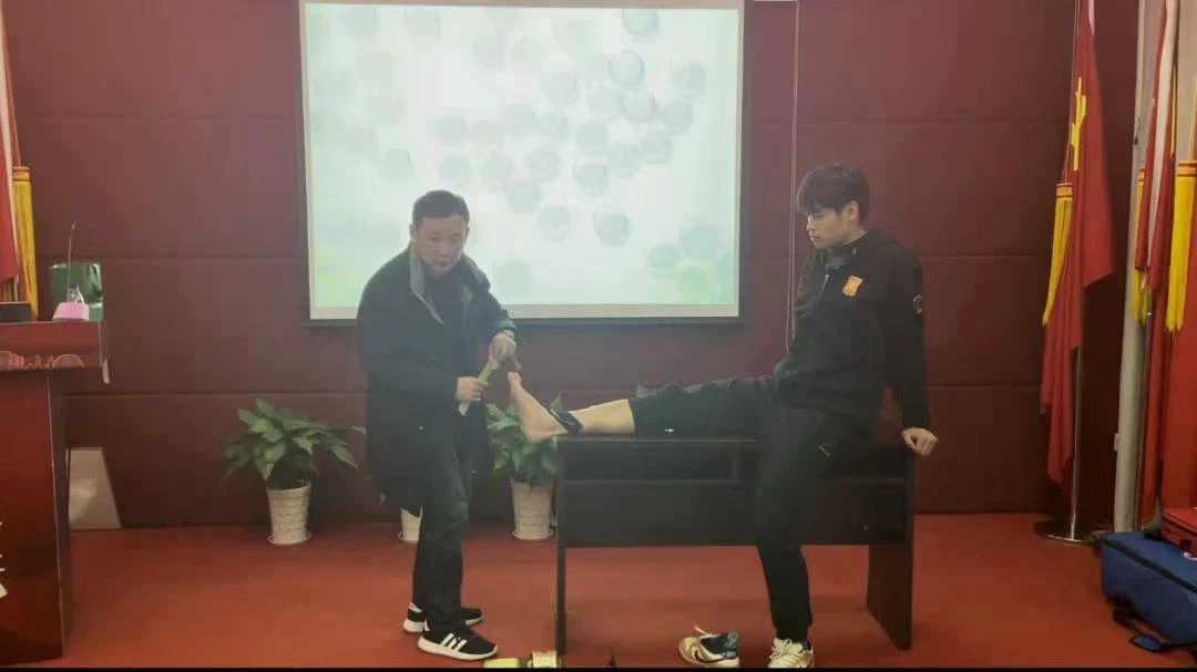 篮球力量训练计划表图片_2